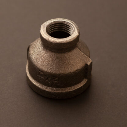 1 1/4″ inch to half inch plumbing pipe coupler
