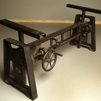 Cast iron adjustable height crank table