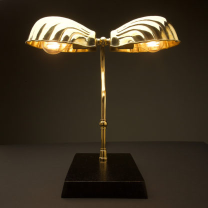 Vintage Brass foot light clam shell shade table lamp